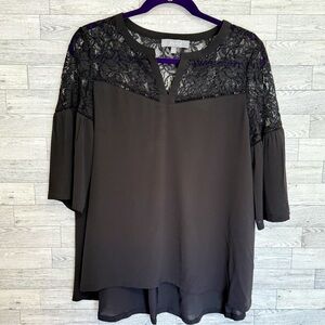 Marled Reunited Clothing Women's Size-Medium Black Lace Bell Sleeves High/Low